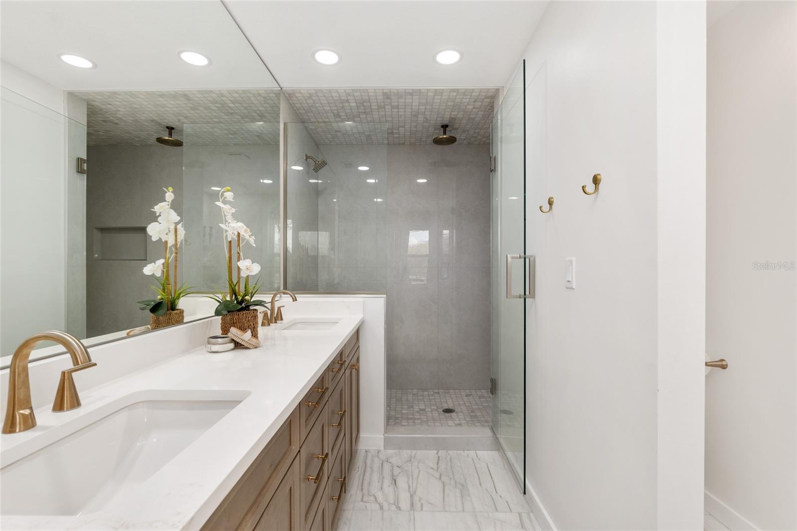 HUNTINGTON - Residential