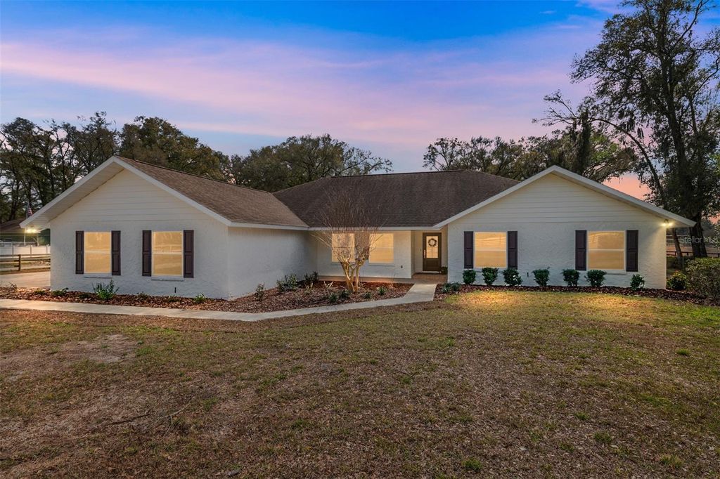 Photo of 4960 SE 17th Street, Ocala, FL 34471 (MLS # OM718731)