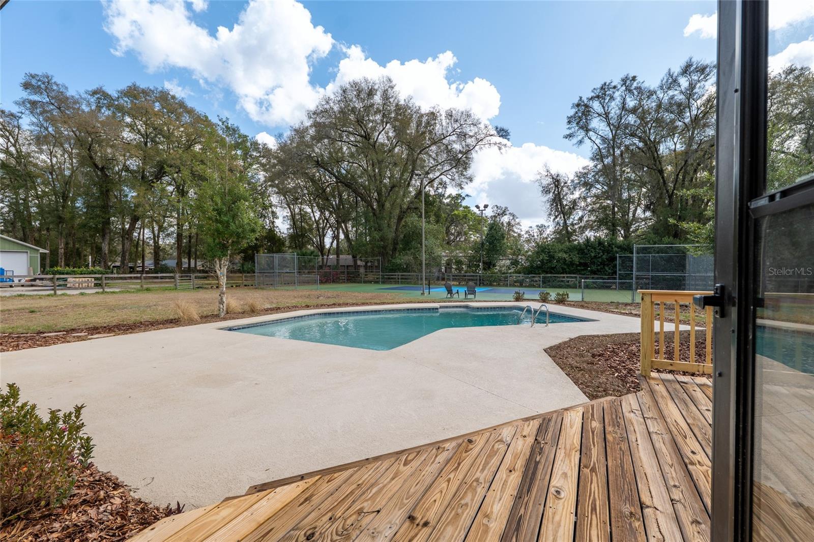 HUNTINGTON - Residential