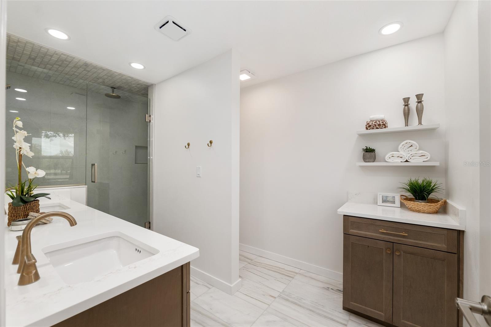 HUNTINGTON - Residential