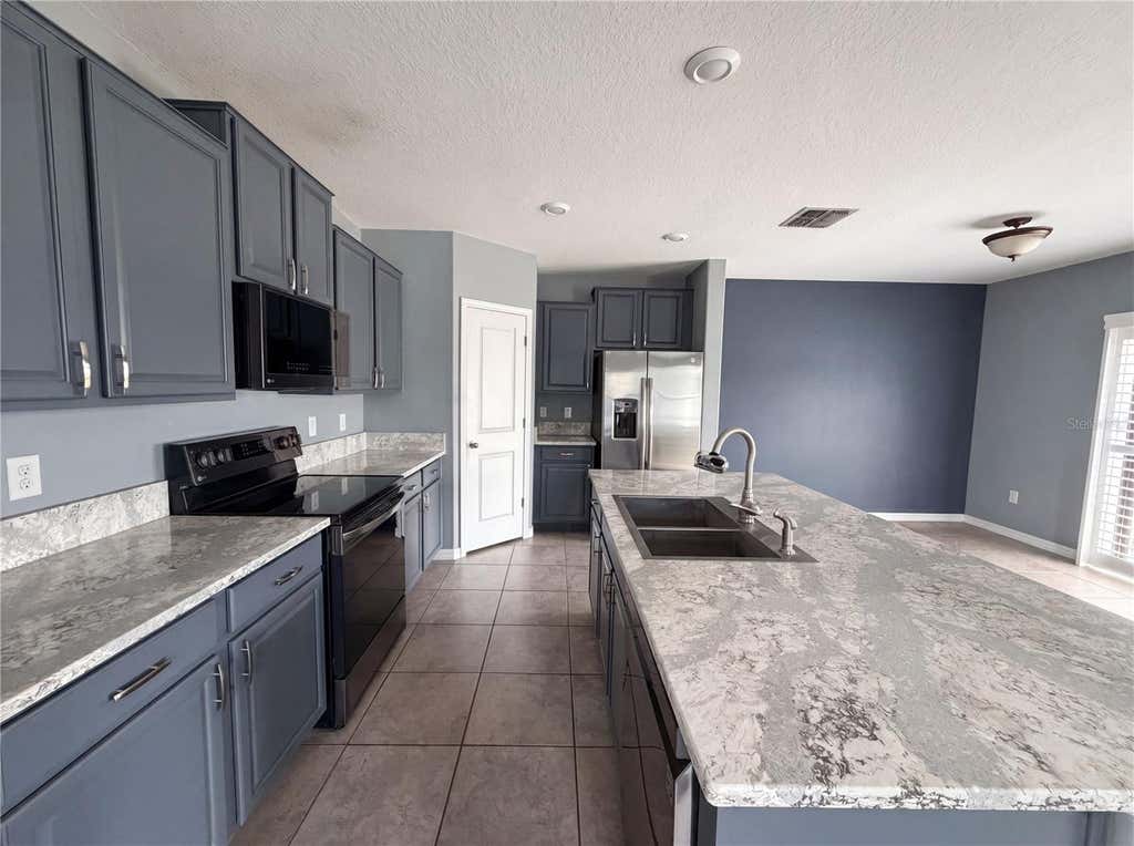 Photo of 11126 Hudson Hills Lane, Riverview, FL 33579 (MLS # O6413073)
