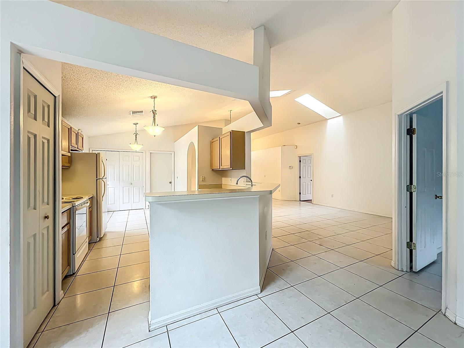 CHASE GROVES UNIT 7B - Residential