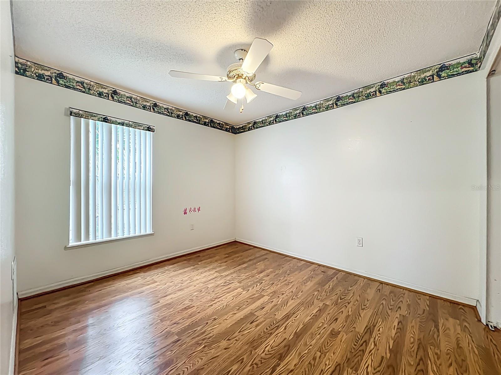 CHASE GROVES UNIT 7B - Residential