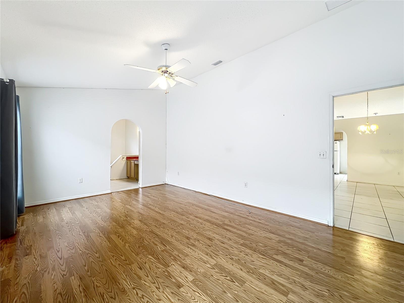 CHASE GROVES UNIT 7B - Residential