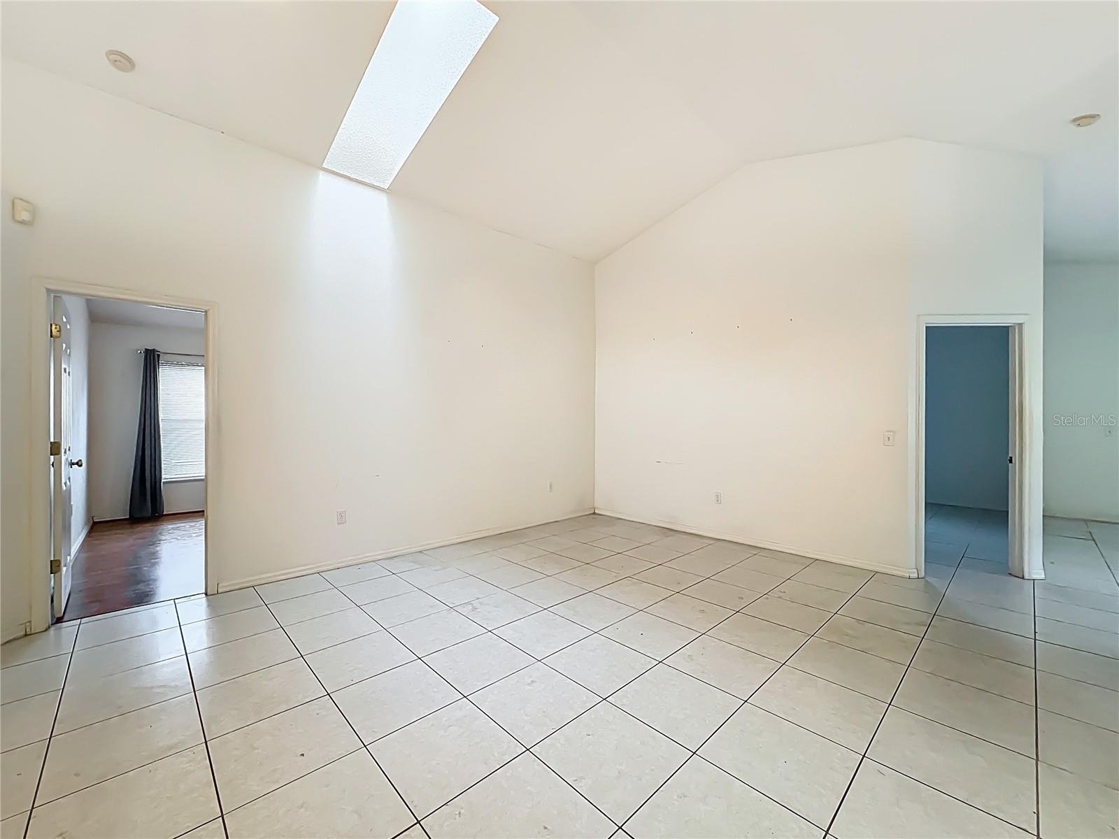 CHASE GROVES UNIT 7B - Residential