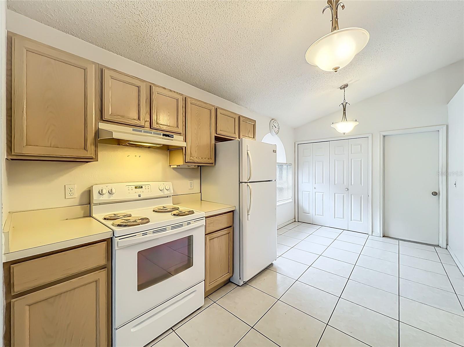 CHASE GROVES UNIT 7B - Residential