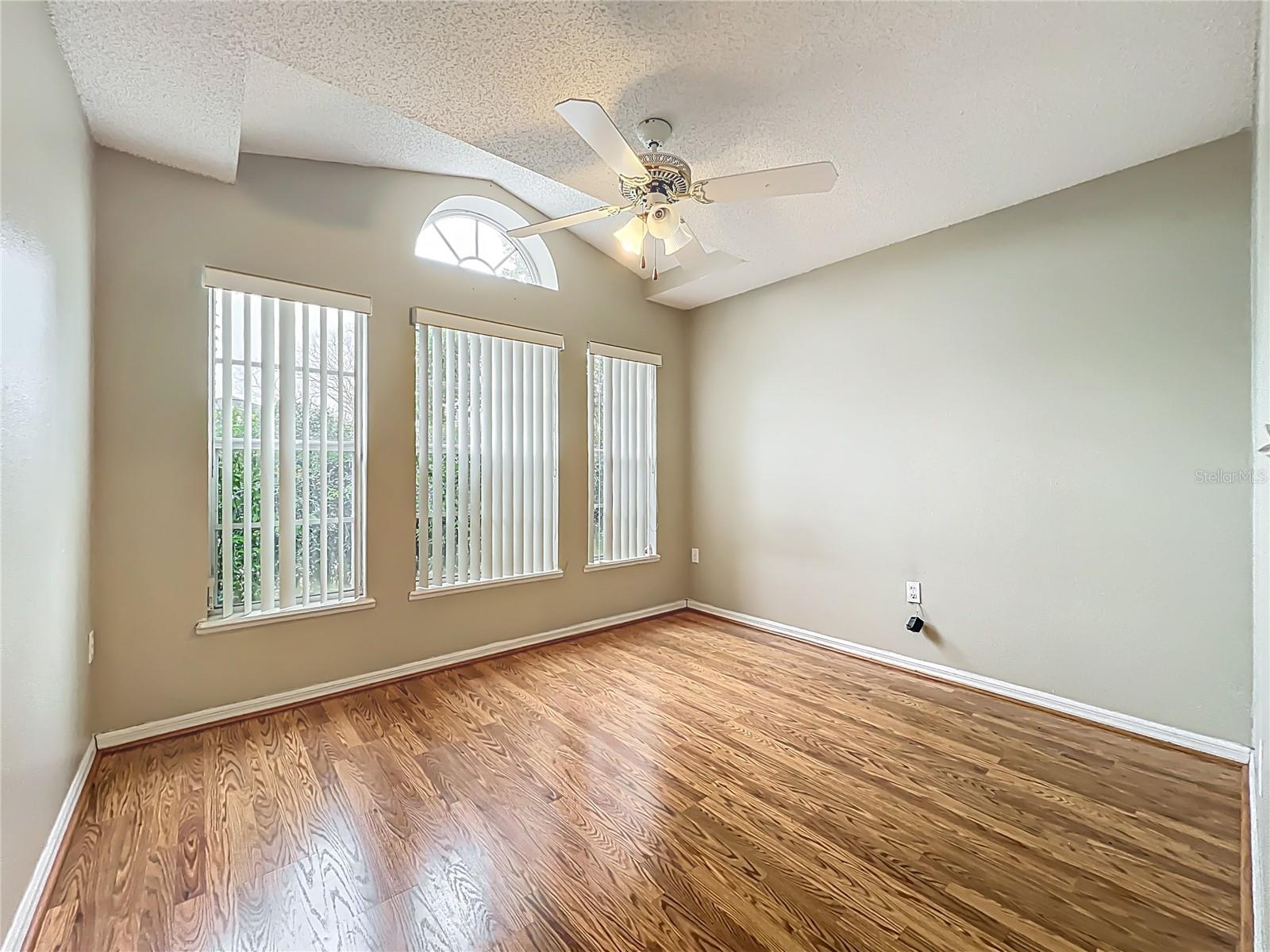 CHASE GROVES UNIT 7B - Residential