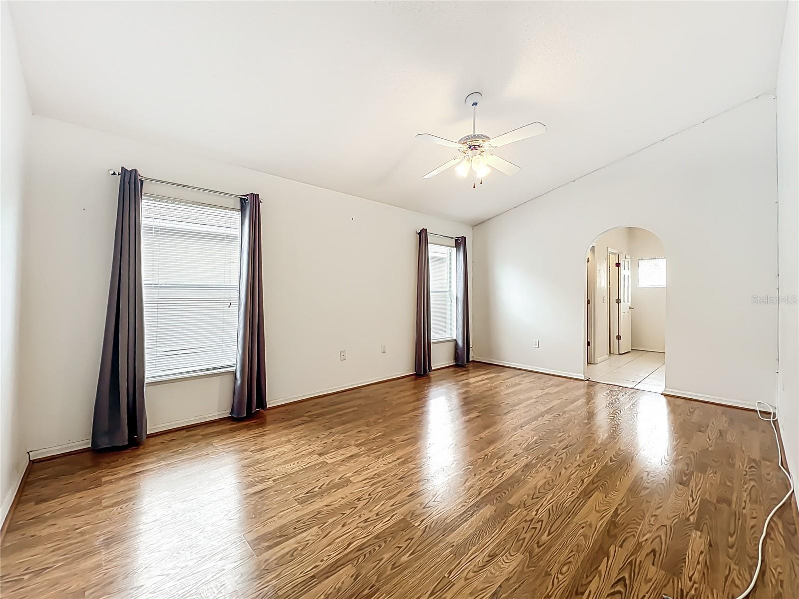 CHASE GROVES UNIT 7B - Residential