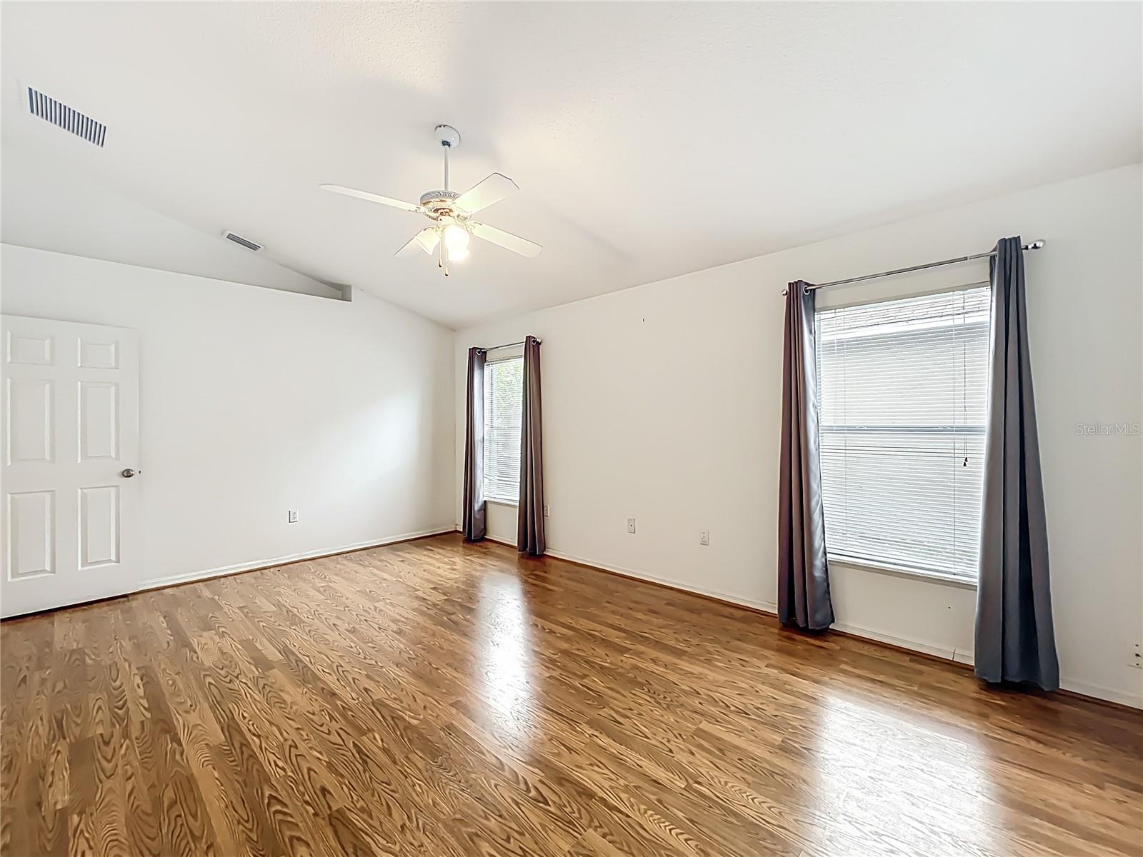 CHASE GROVES UNIT 7B - Residential