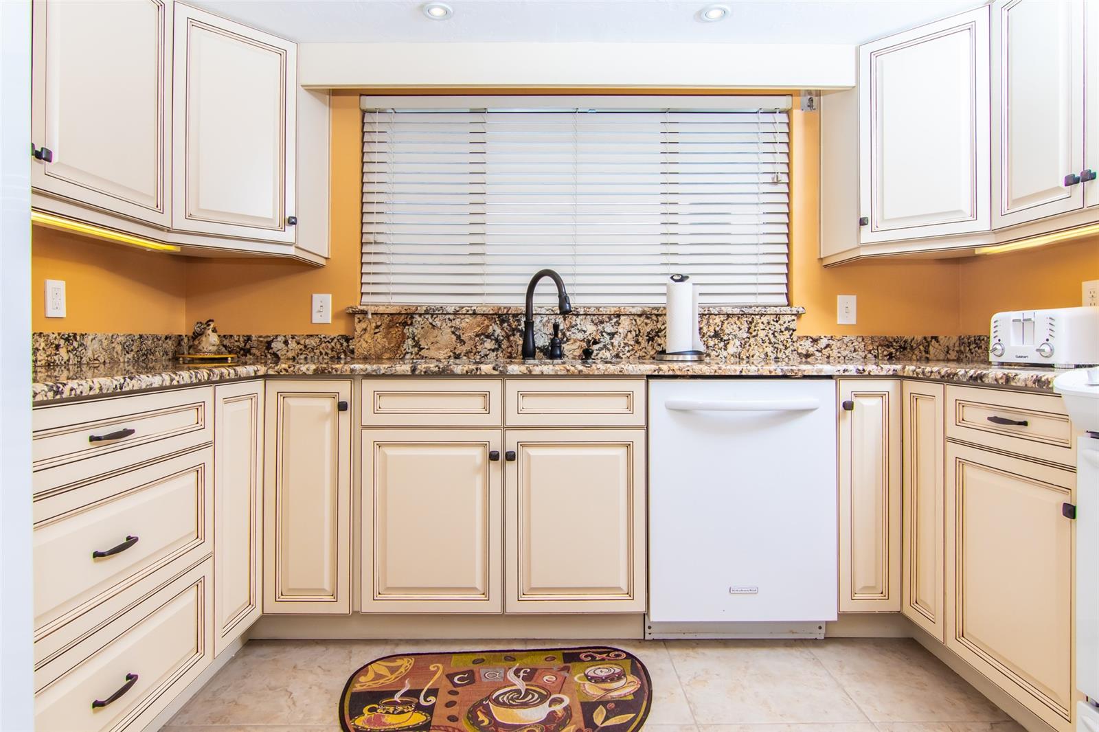 Cedar Island Club Condo Ph 01 - Residential