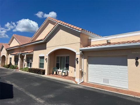 A home in TAVARES