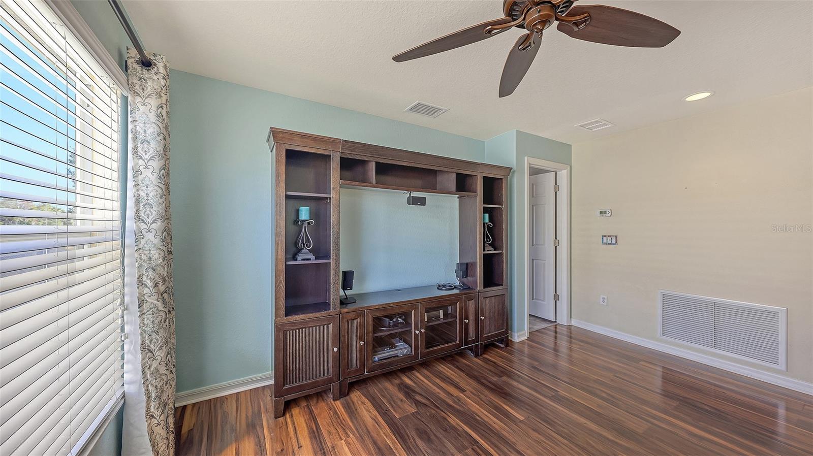 LIGHTHOUSE COVE AT HERITAGE HARBOUR UN 2 - Residential