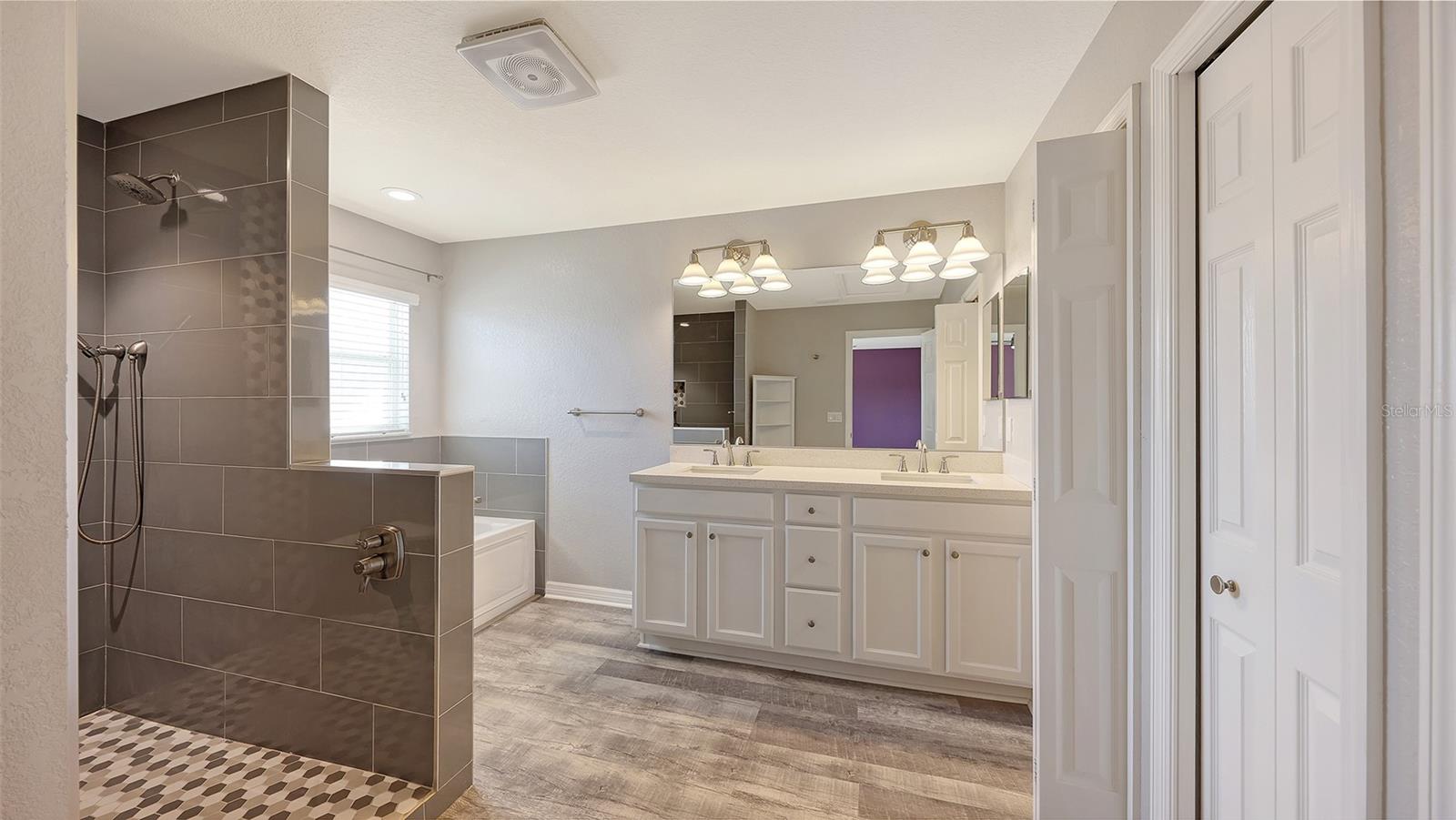 LIGHTHOUSE COVE AT HERITAGE HARBOUR UN 2 - Residential