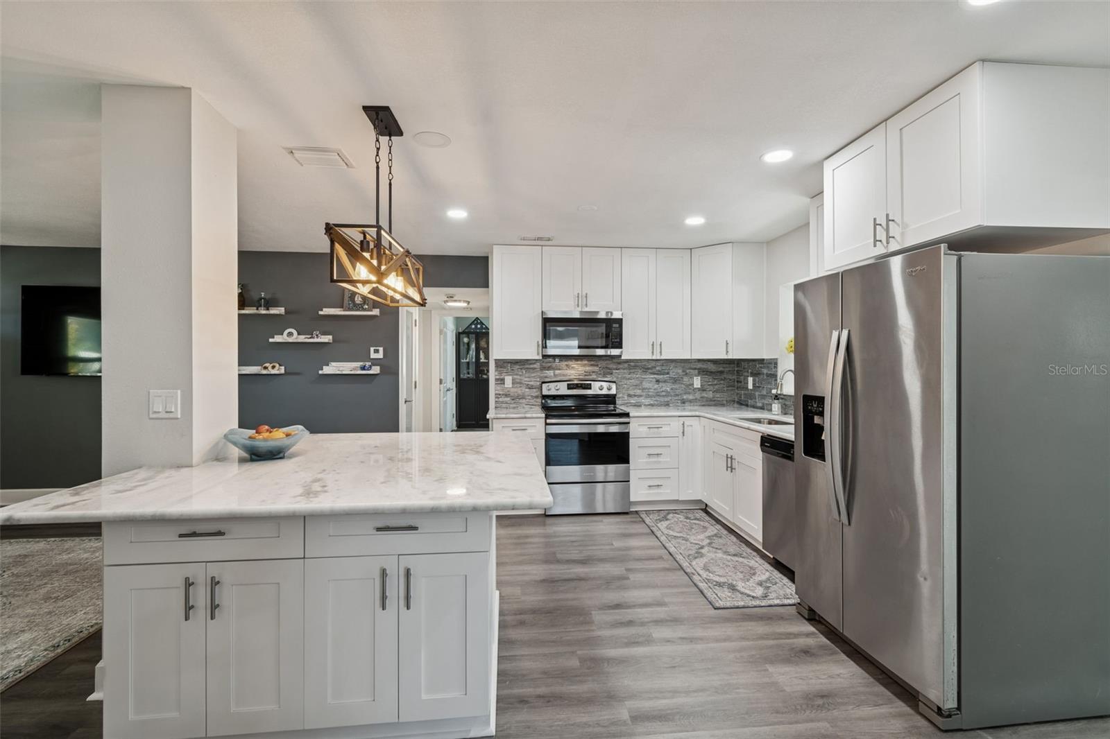 DUNEDIN ISLES ESTATES 1ST ADD - Residential