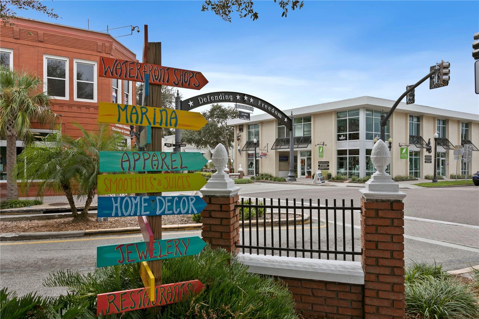 DUNEDIN ISLES ESTATES 1ST ADD - Residential