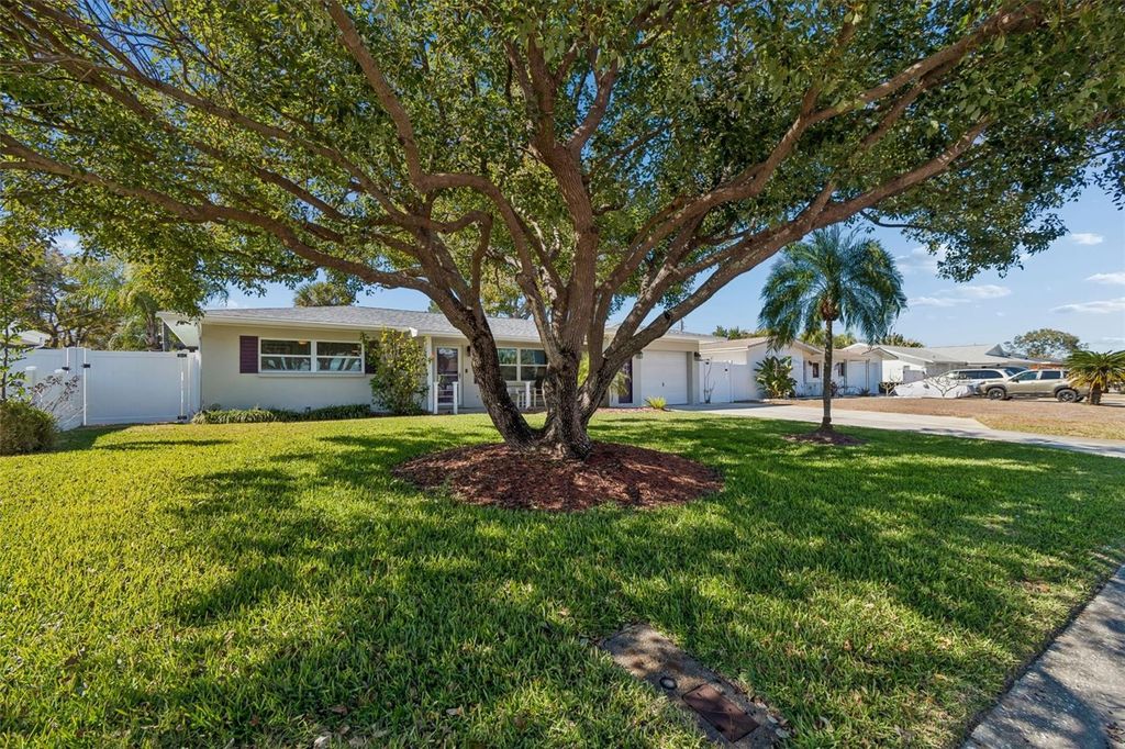 Photo of 1450 San Roy Drive, Dunedin, FL 34698 (MLS # TB8476136)