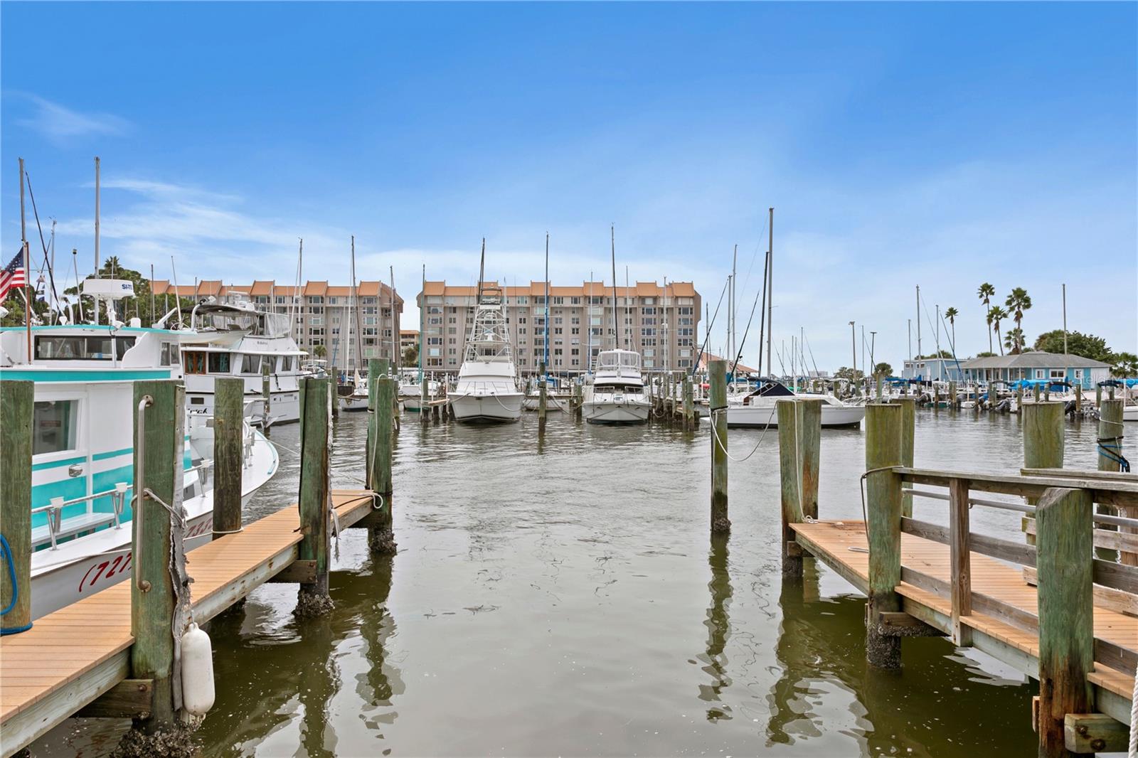 DUNEDIN ISLES ESTATES 1ST ADD - Residential