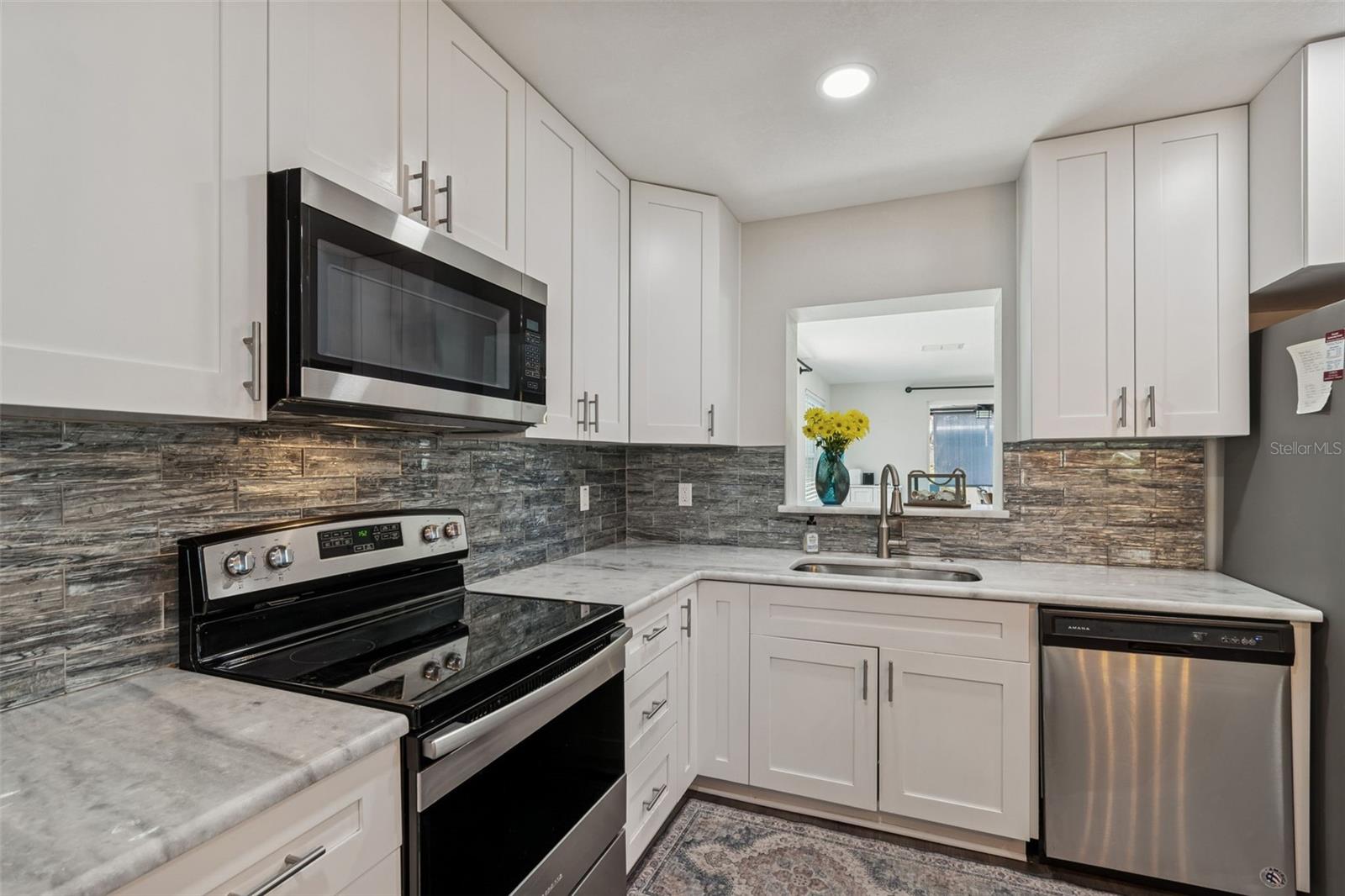 DUNEDIN ISLES ESTATES 1ST ADD - Residential