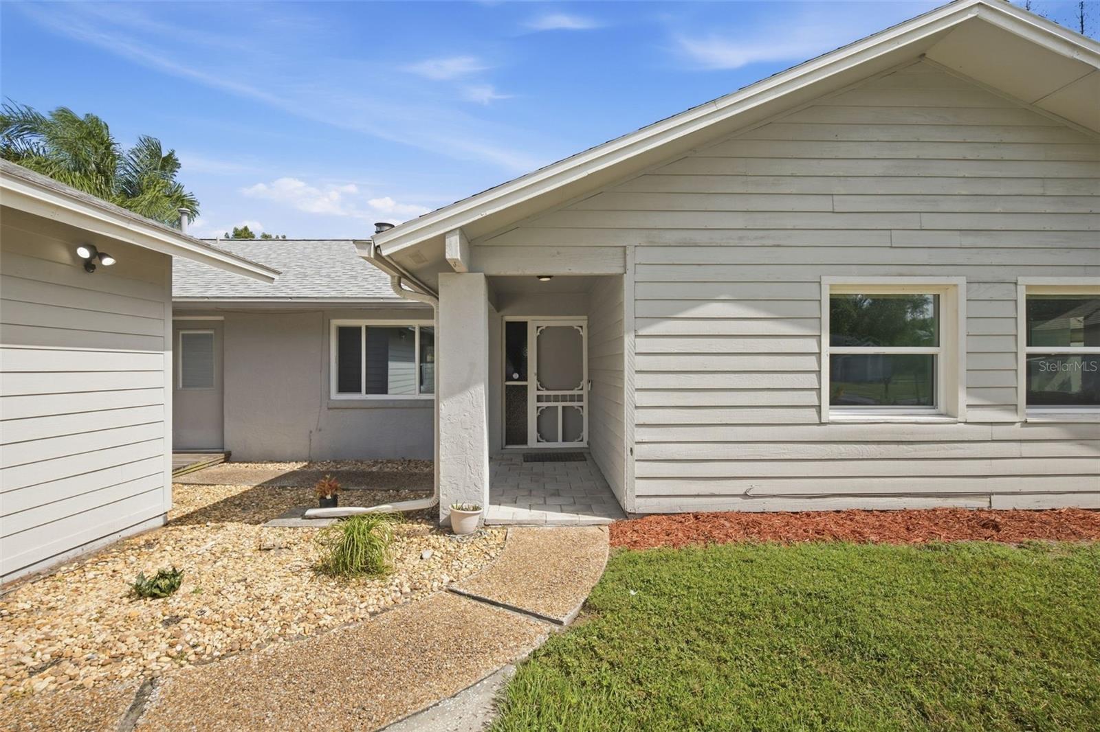 645 DEER RUN COURT