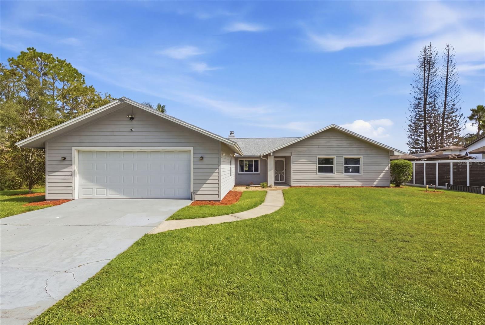645 DEER RUN COURT