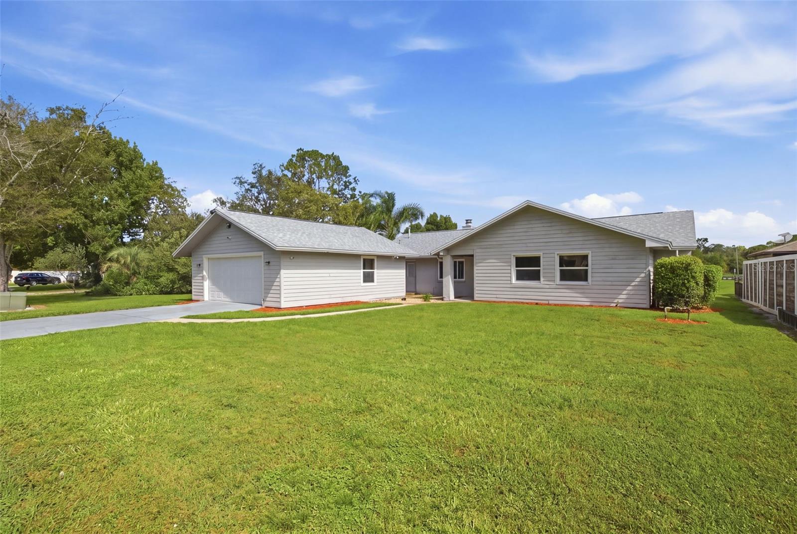 645 DEER RUN COURT