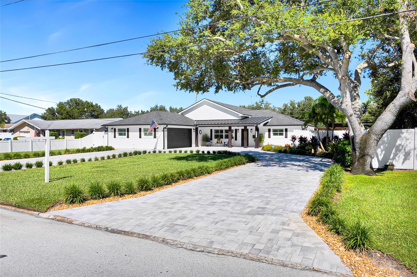 BOCA CIEGA TERMINALS 9 - Residential