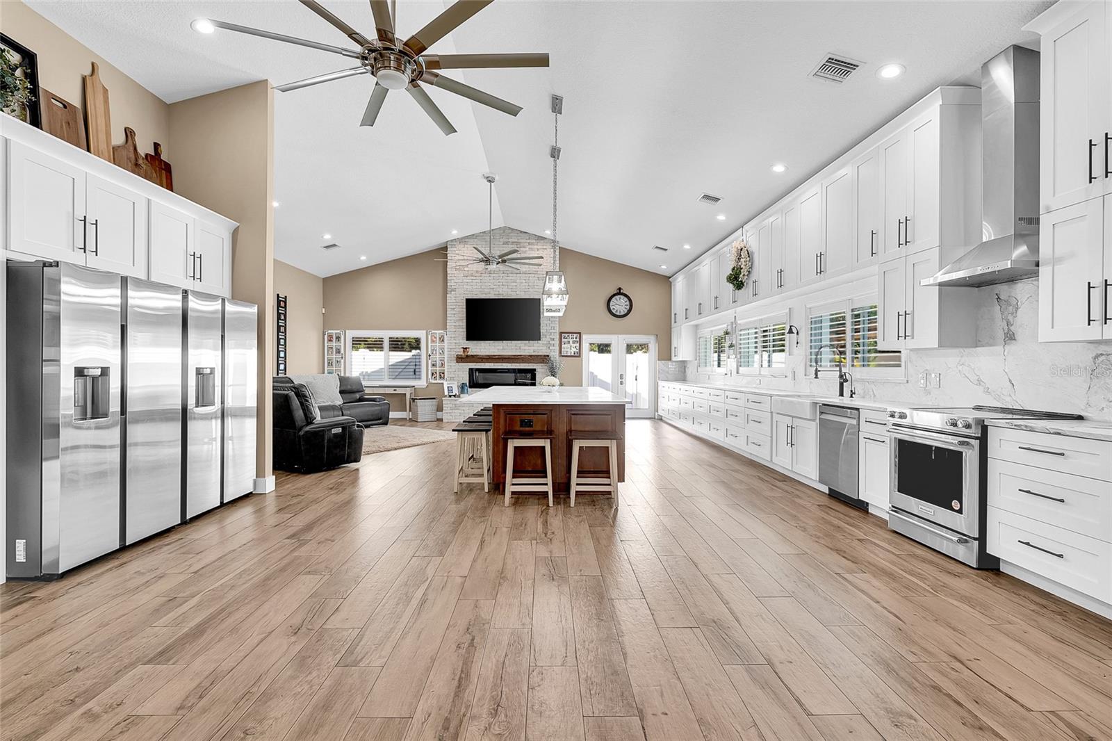 BOCA CIEGA TERMINALS 9 - Residential