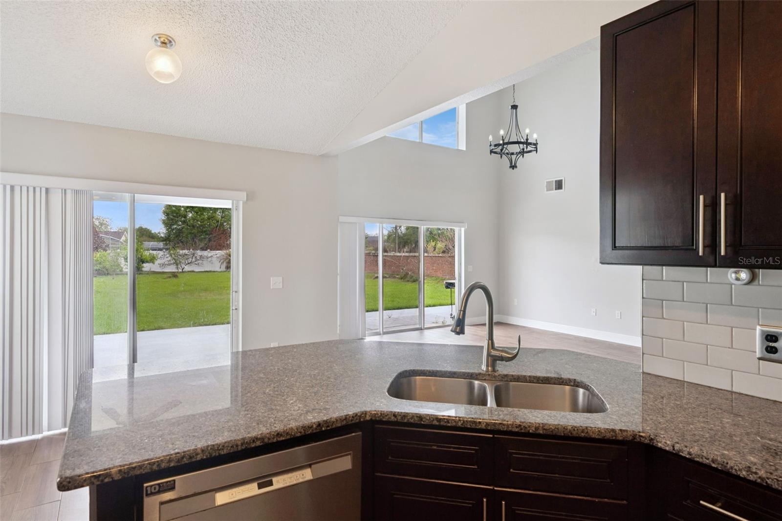 ALLAMANDA GRACE AT CRESCENT LAKES - Residential