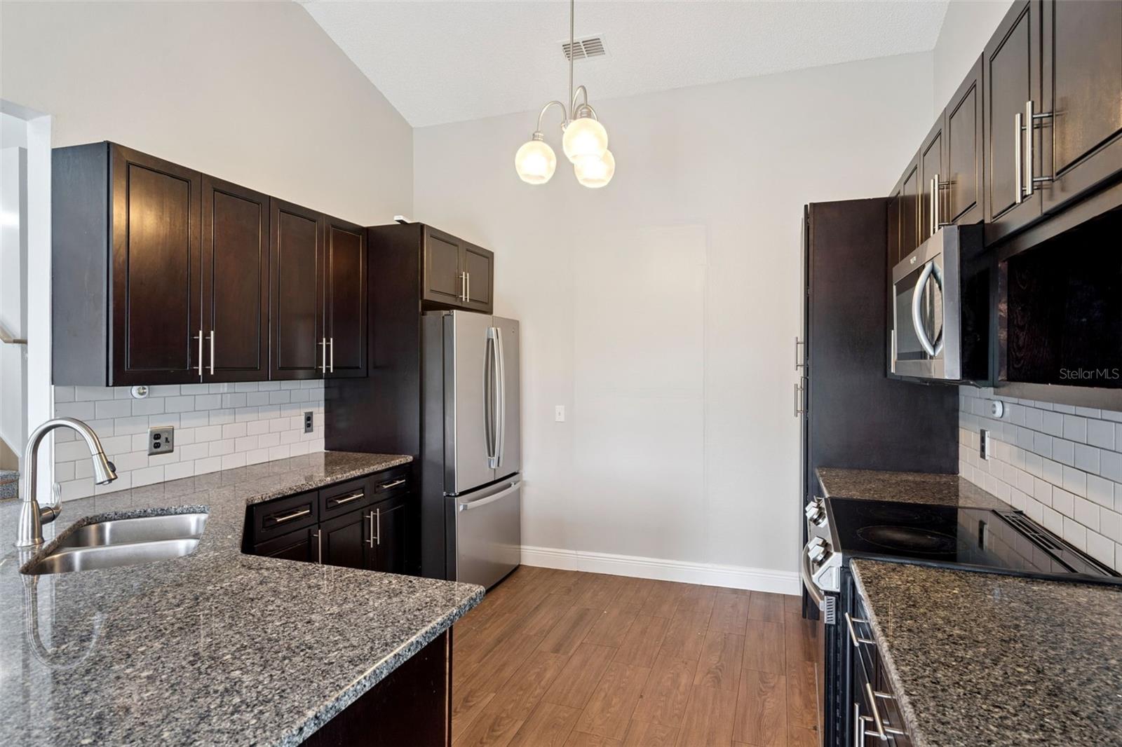 ALLAMANDA GRACE AT CRESCENT LAKES - Residential