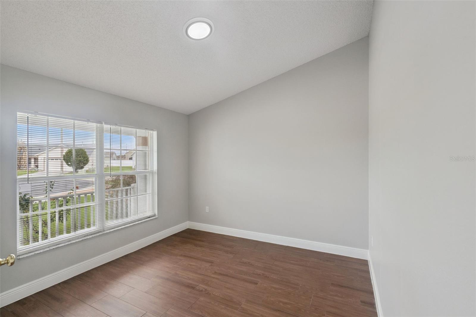 ALLAMANDA GRACE AT CRESCENT LAKES - Residential