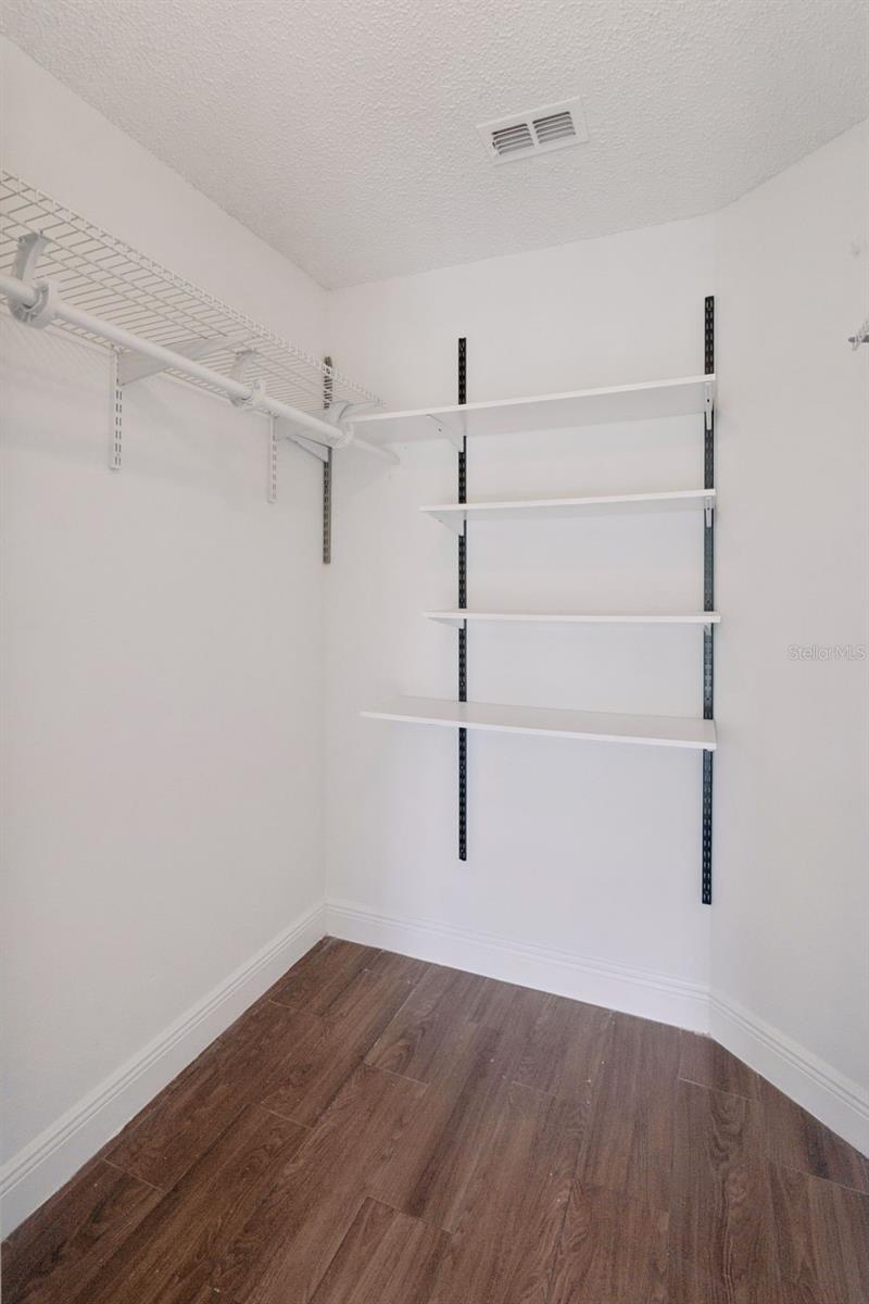 ALLAMANDA GRACE AT CRESCENT LAKES - Residential