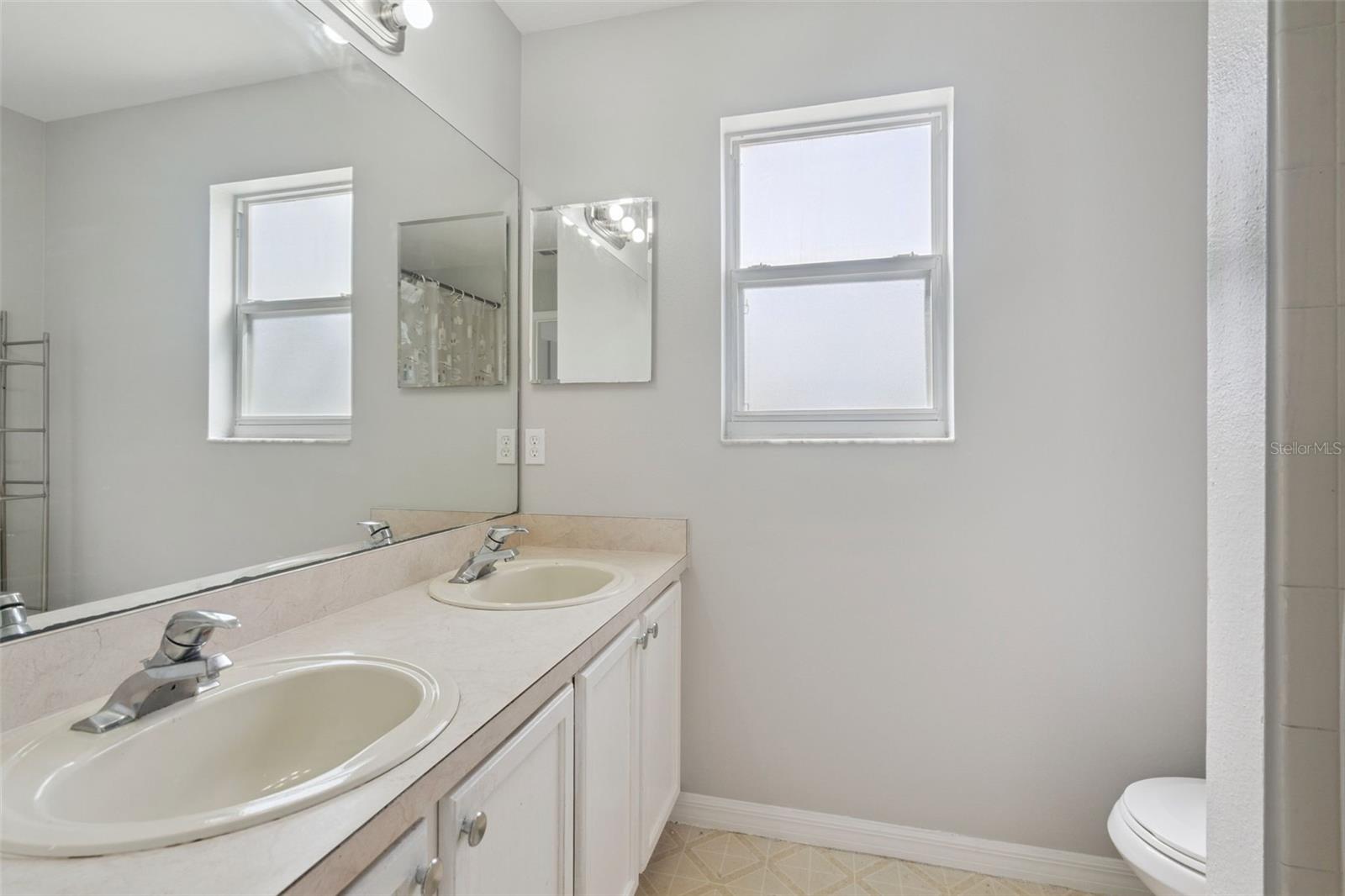 ALLAMANDA GRACE AT CRESCENT LAKES - Residential