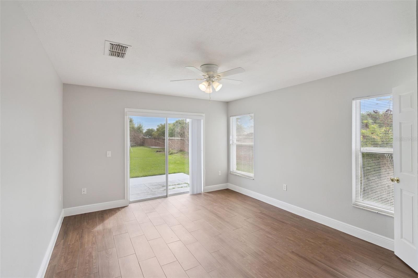 ALLAMANDA GRACE AT CRESCENT LAKES - Residential