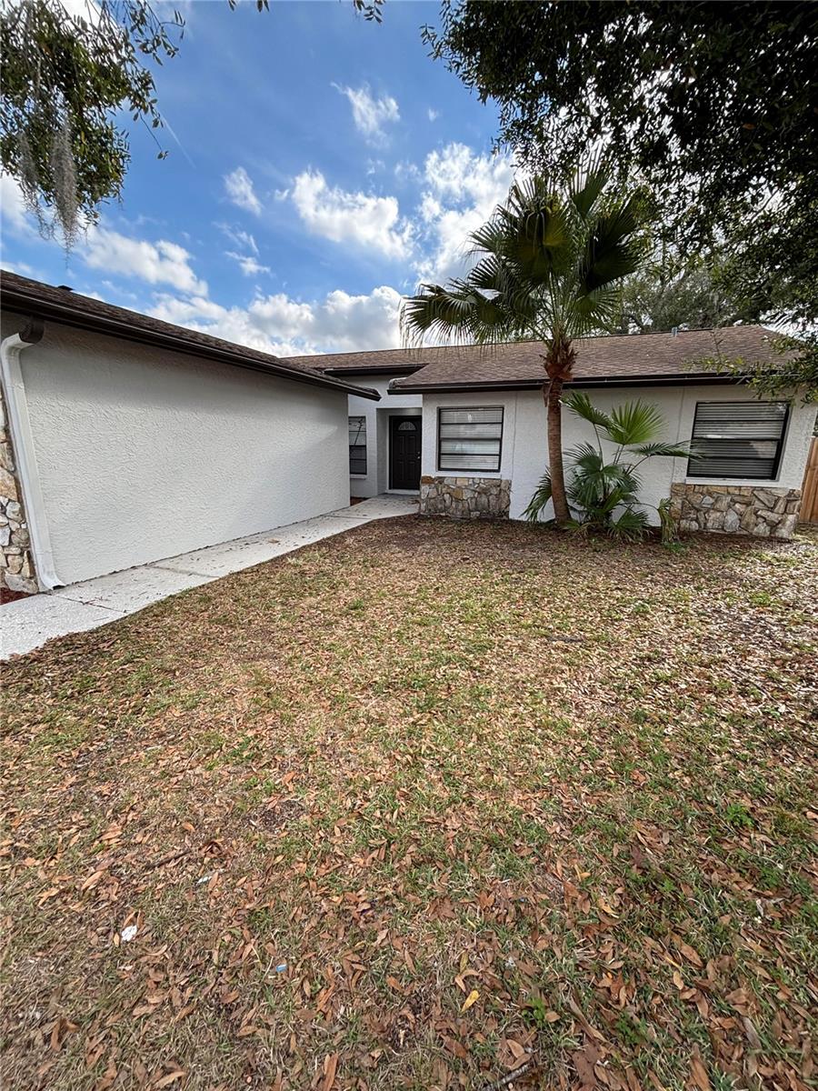 SUGARWOOD GROVE - Residential Lease