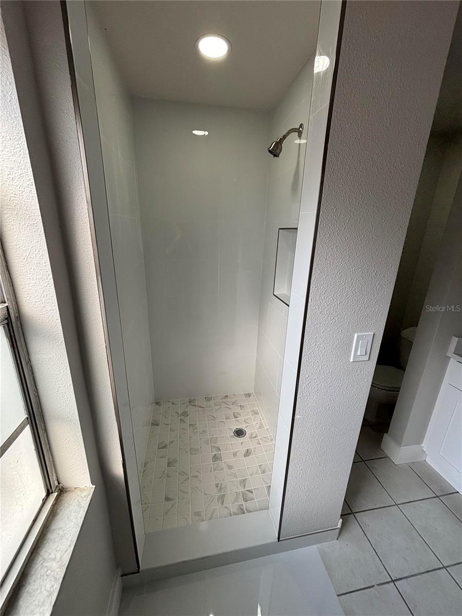 SUGARWOOD GROVE - Residential Lease