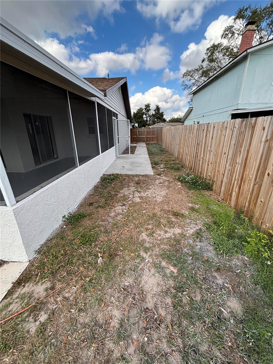 SUGARWOOD GROVE - Residential Lease