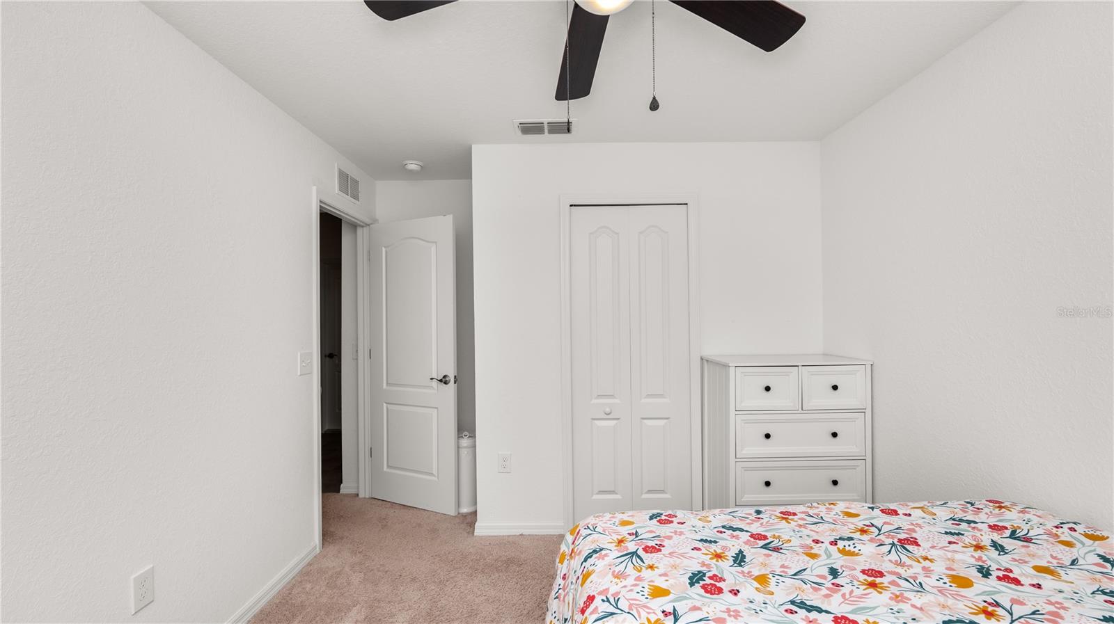 EAGLE POINTE/LAKELAND - Residential Lease