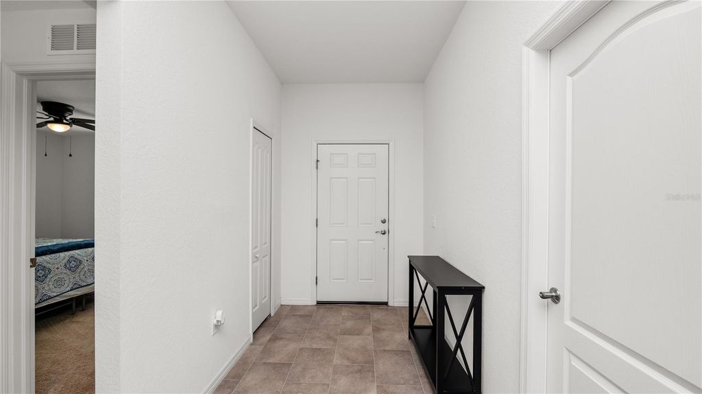 Photo of 6094 Eagle Pointe Drive, Lakeland, FL 33812 (MLS # L4956988)