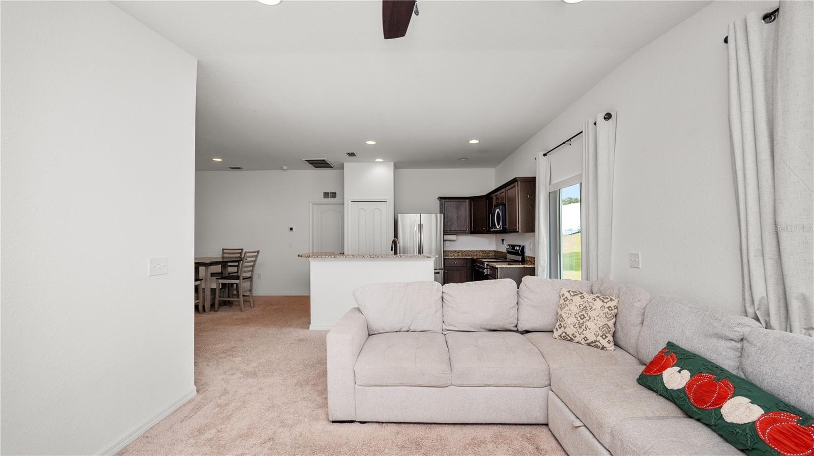 EAGLE POINTE/LAKELAND - Residential Lease