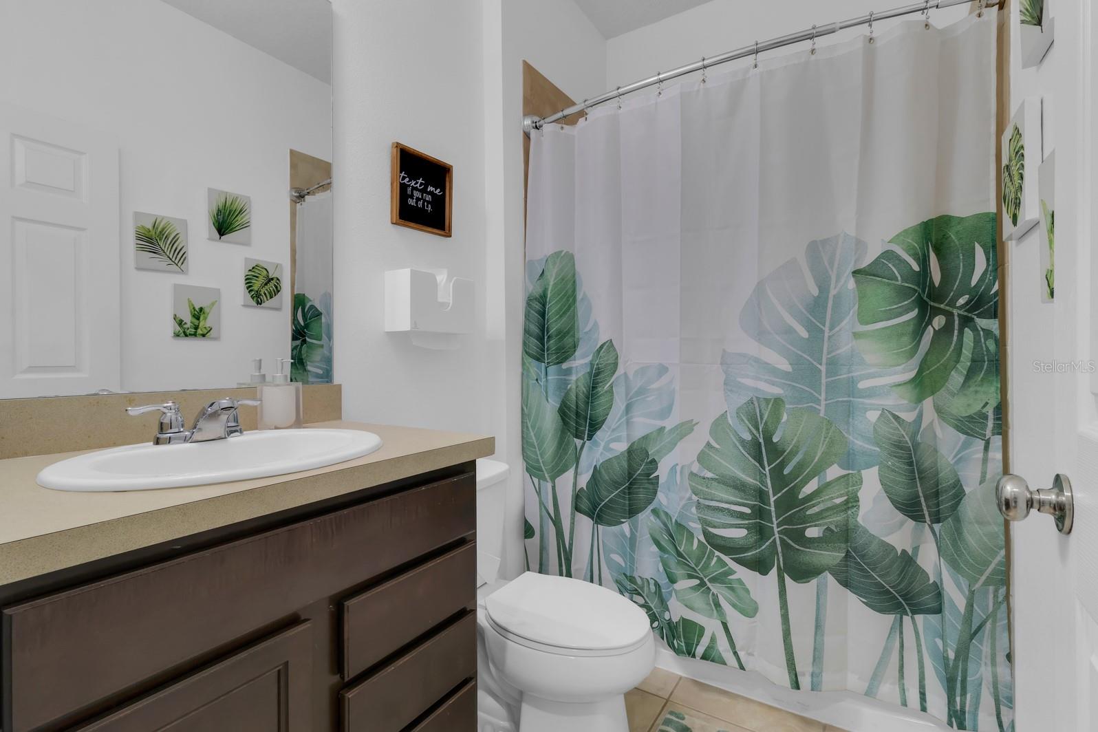 LIVE OAK LAKE PH 1 - Residential