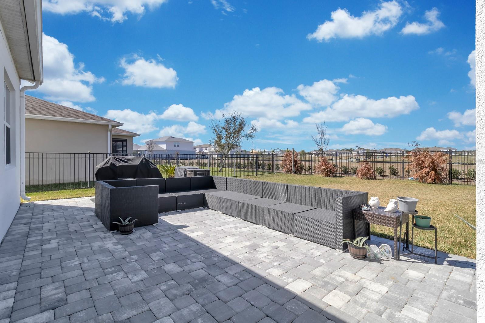 LIVE OAK LAKE PH 1 - Residential