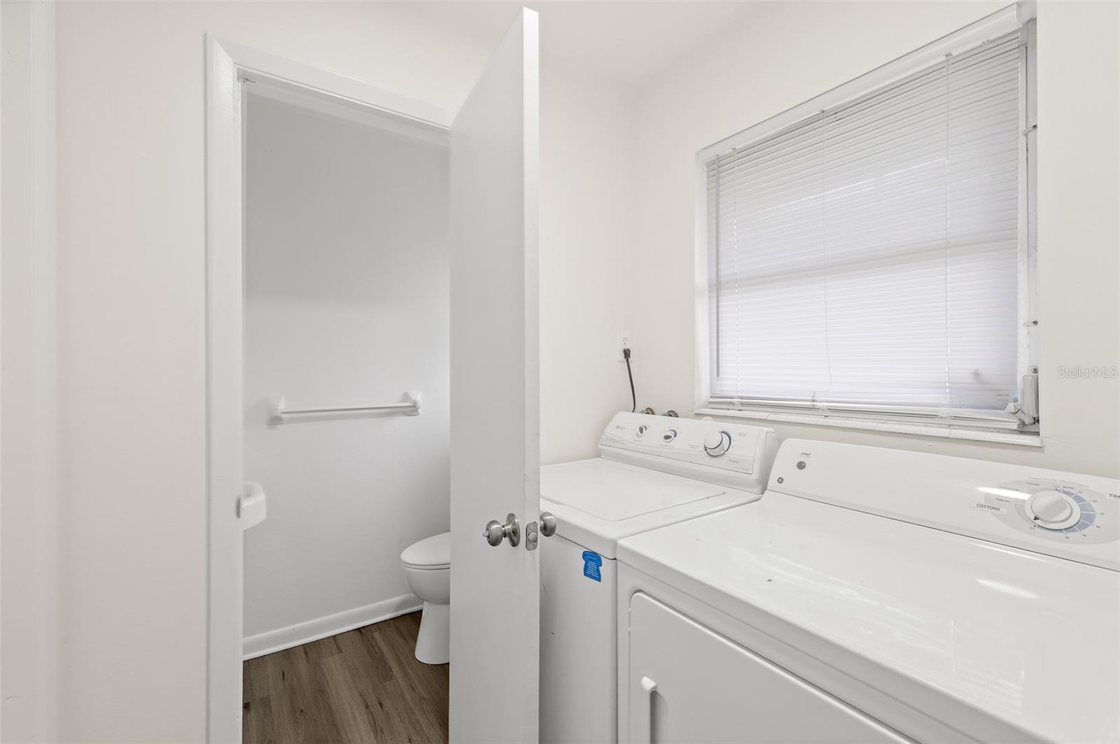 WHISPERING LAKES SEC 03 PT 03 - Residential