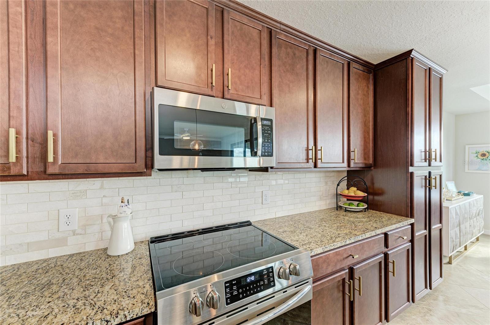 LAKEWOOD NATIONAL - Residential