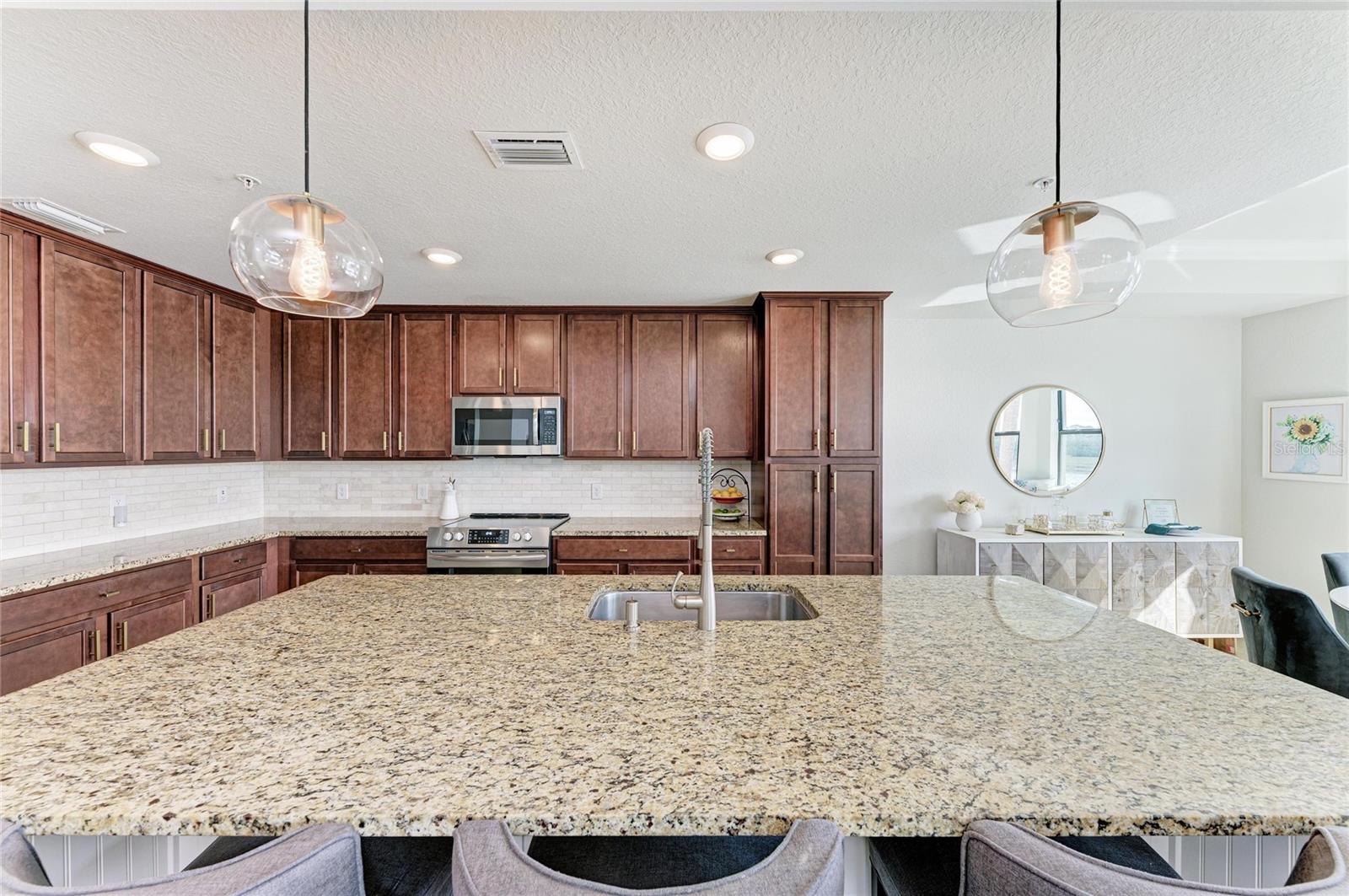 LAKEWOOD NATIONAL - Residential