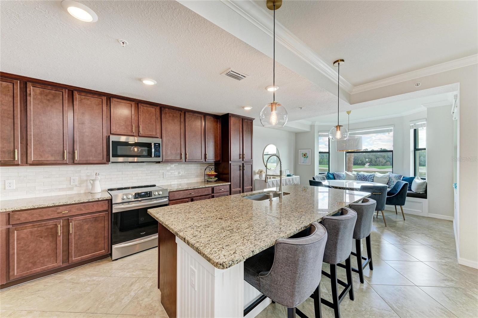 LAKEWOOD NATIONAL - Residential