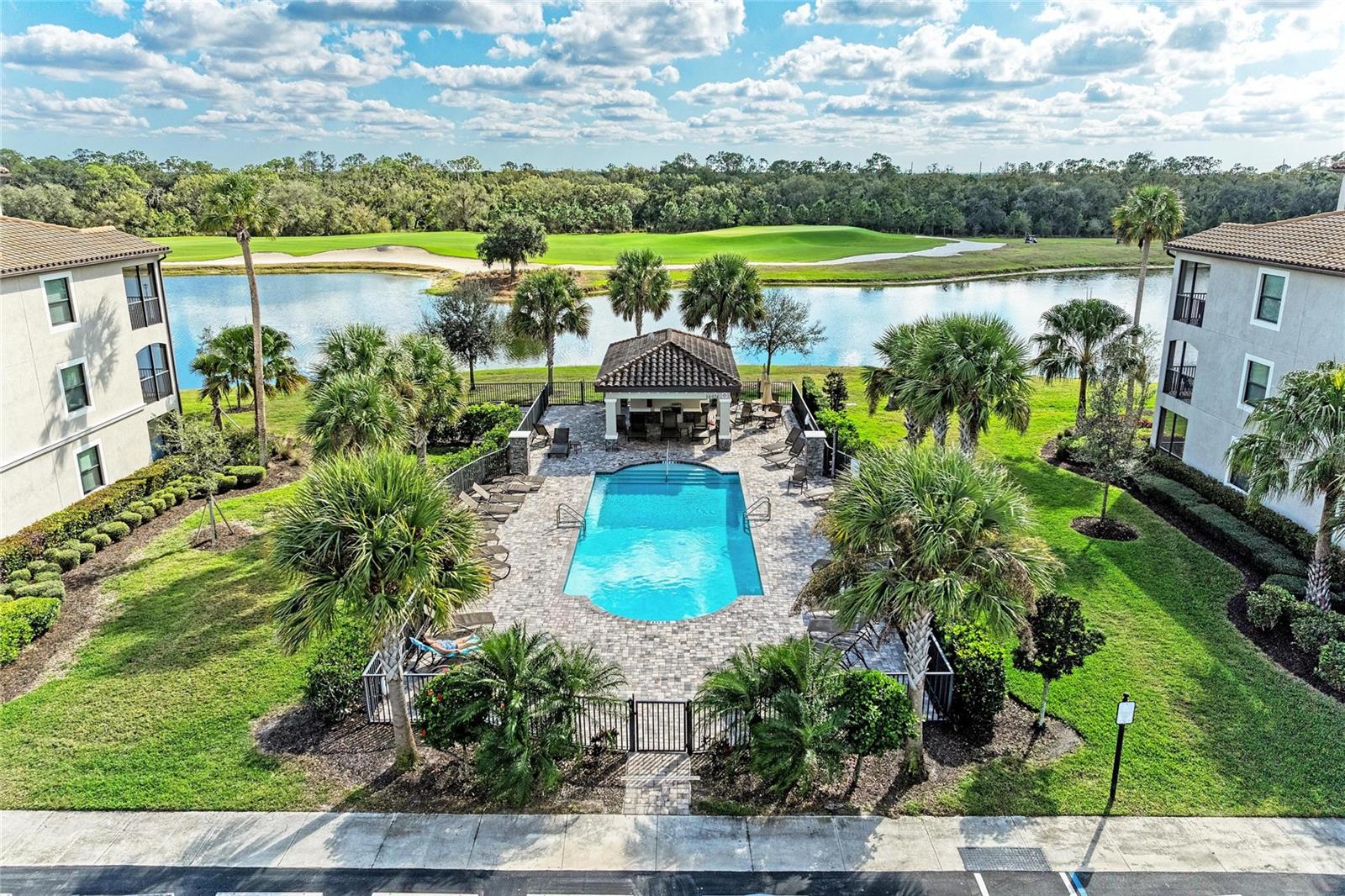 LAKEWOOD NATIONAL - Residential