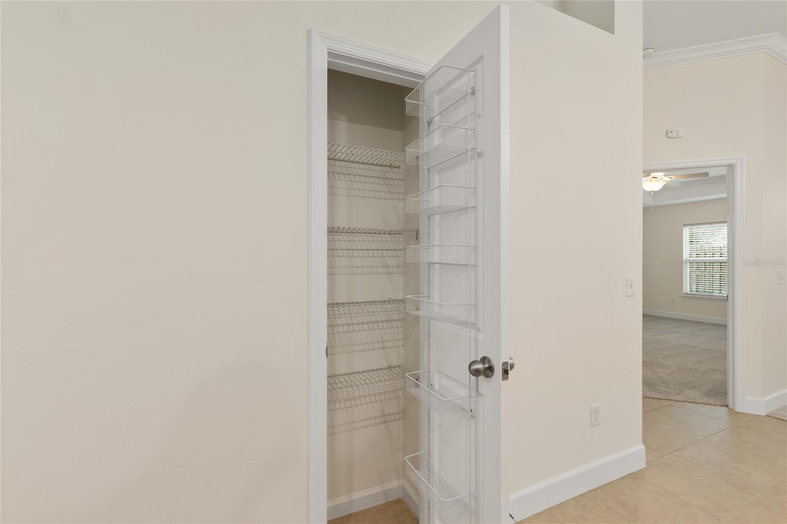 CREEKSIDE VILLAS - Residential