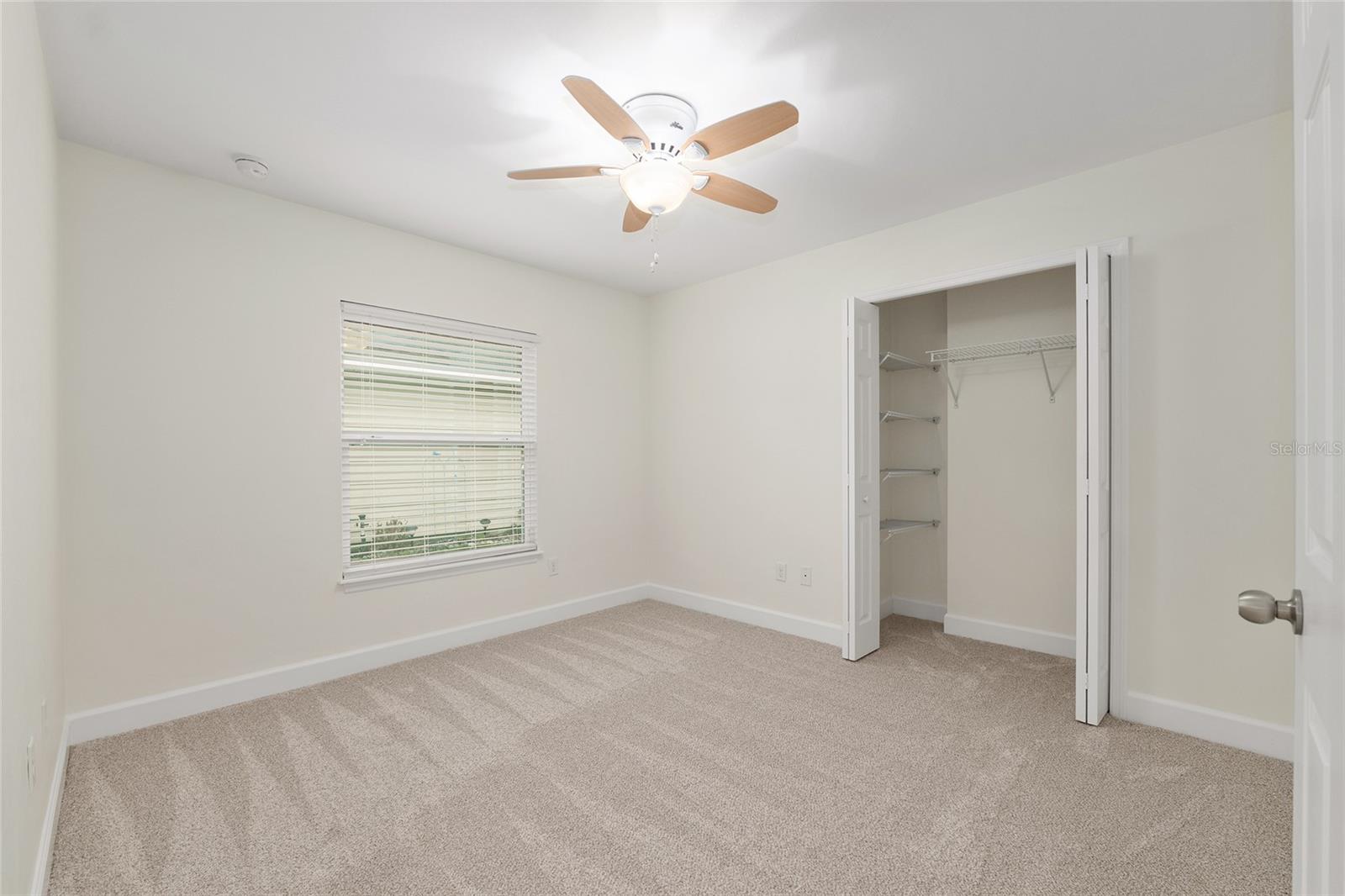 CREEKSIDE VILLAS - Residential