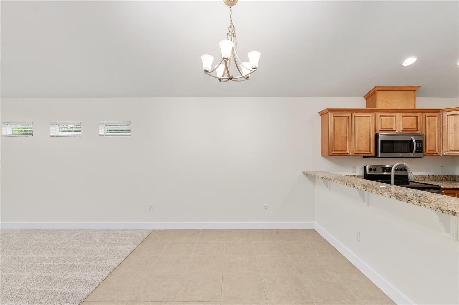 CREEKSIDE VILLAS - Residential