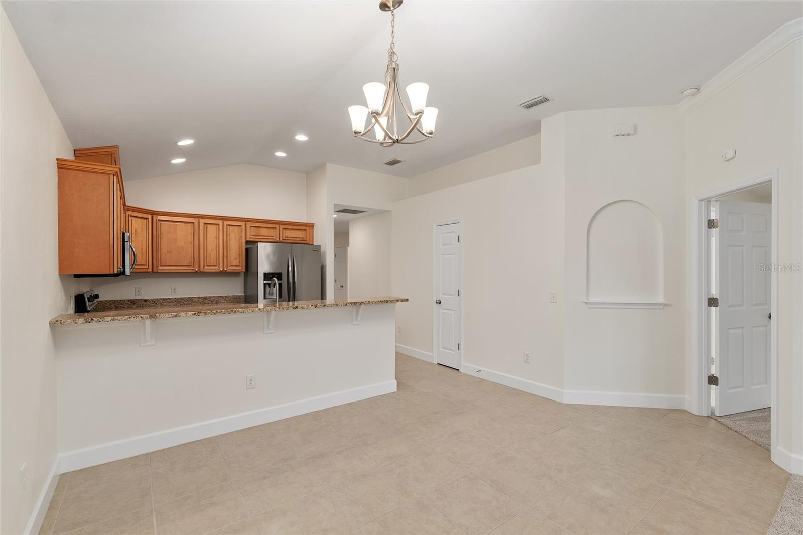 CREEKSIDE VILLAS - Residential